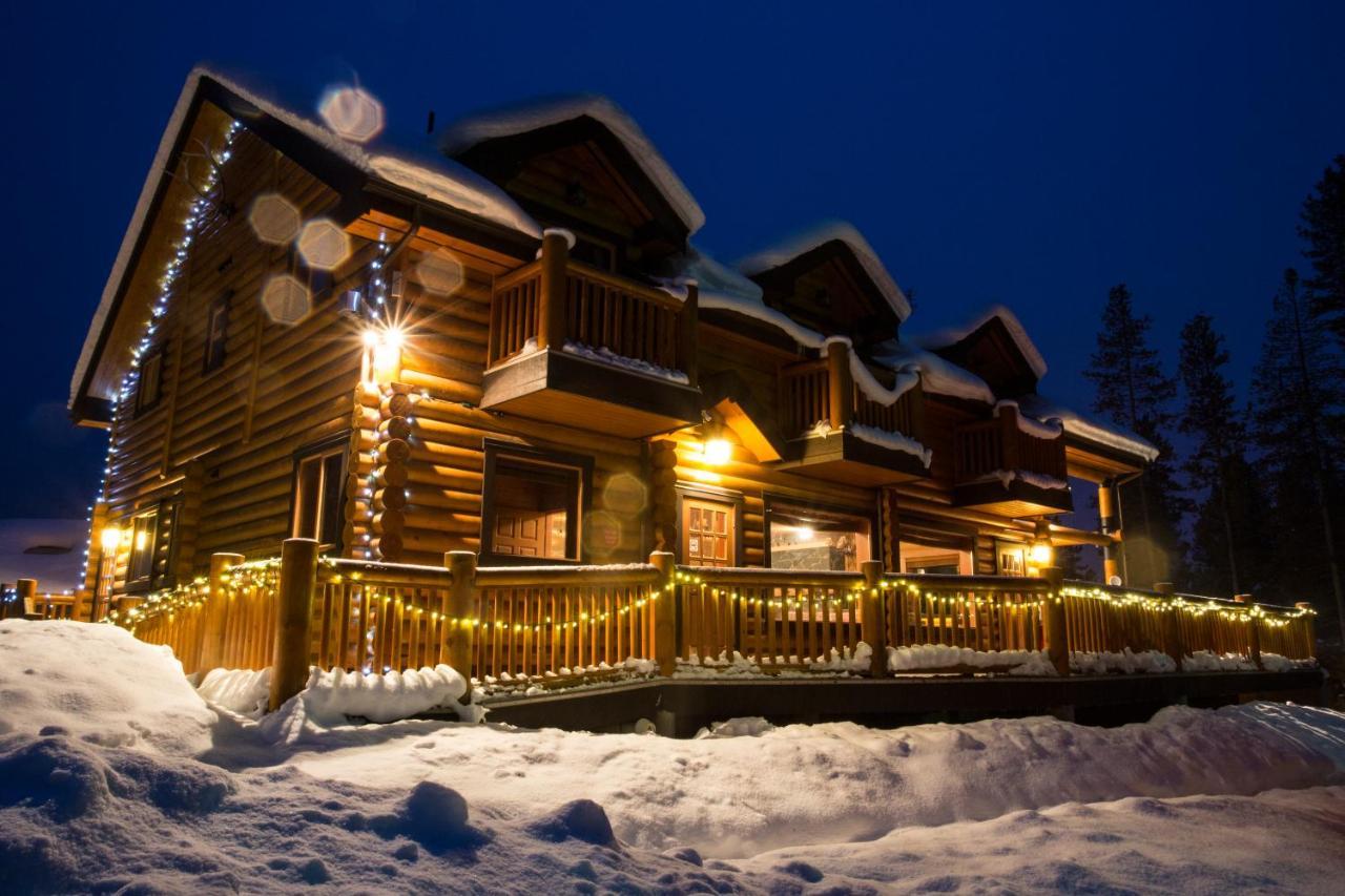 Castle Mountain Chalets Eksteriør bilde