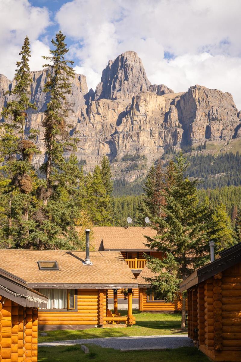Castle Mountain Chalets Eksteriør bilde