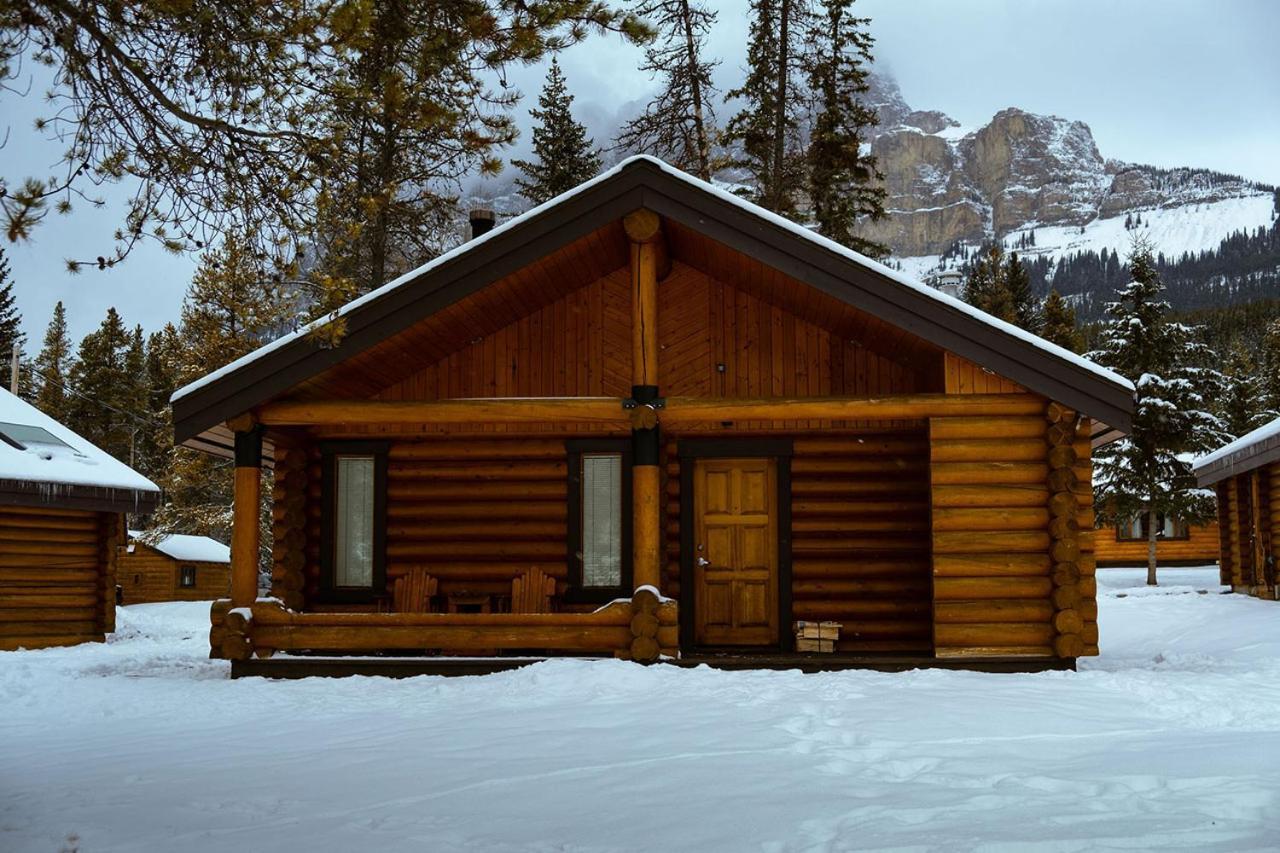 Castle Mountain Chalets Eksteriør bilde